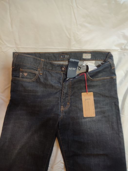 Джинсы ARMANY JEANS оригинал размер 34