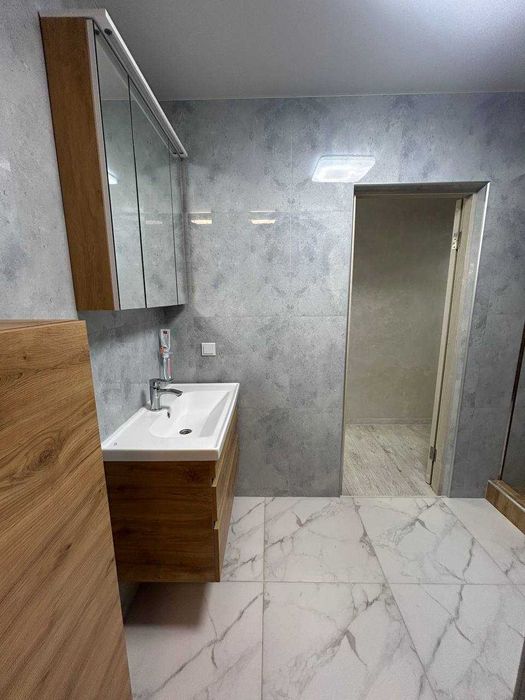 ПРОДАМ 2-кімнатну квартиру з великою кухнею 40 м2 в ЖК "Дмитріївський" на Таїрова