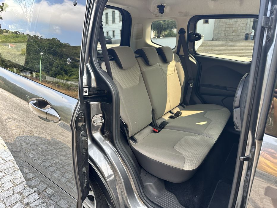 Ford Tourneo Courier
