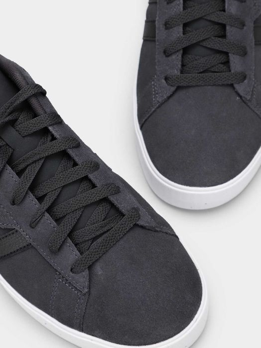 снікерси Adidas Daily 3.0 44 розмір