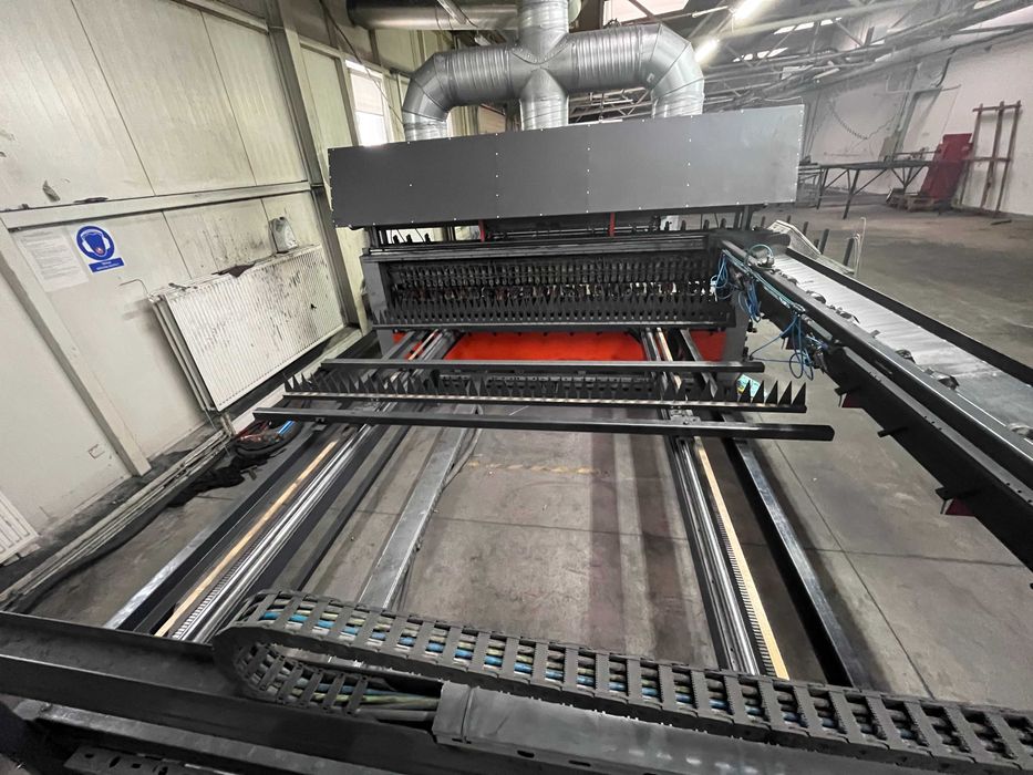 Linia do zgrzewania paneli 3D