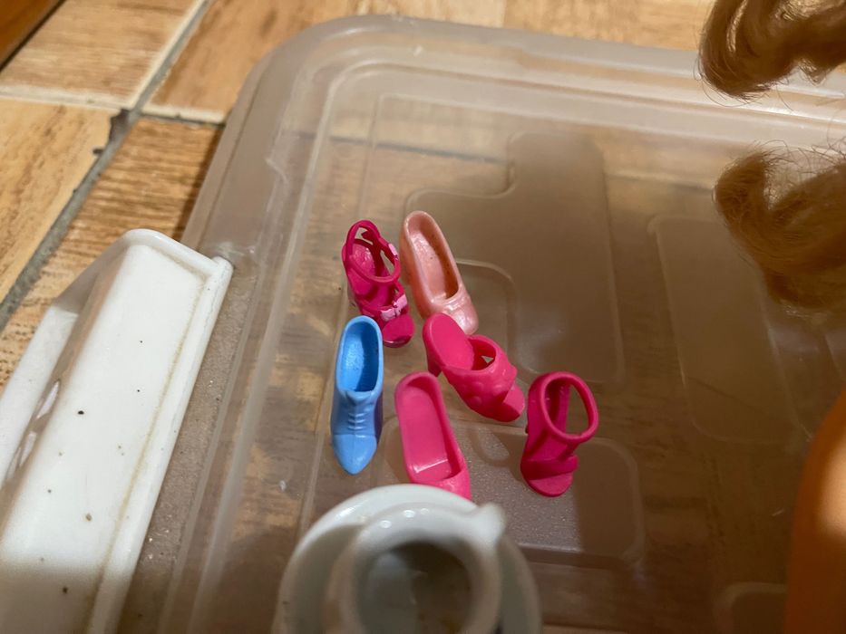 Barbies em bom estado