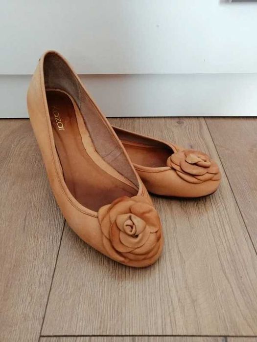 Baleriny damskie Kazar rude skórzane kwiat 37 38