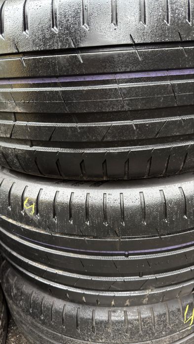 265/45/21. Nokian