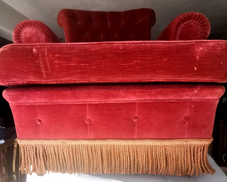 Sofá de quarto em veludo