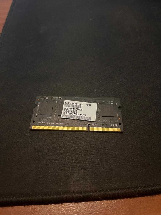 Memória Ram 4 GB Elpida