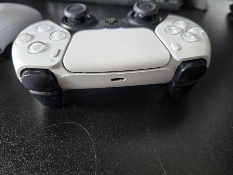 2 Pady ps5 białe