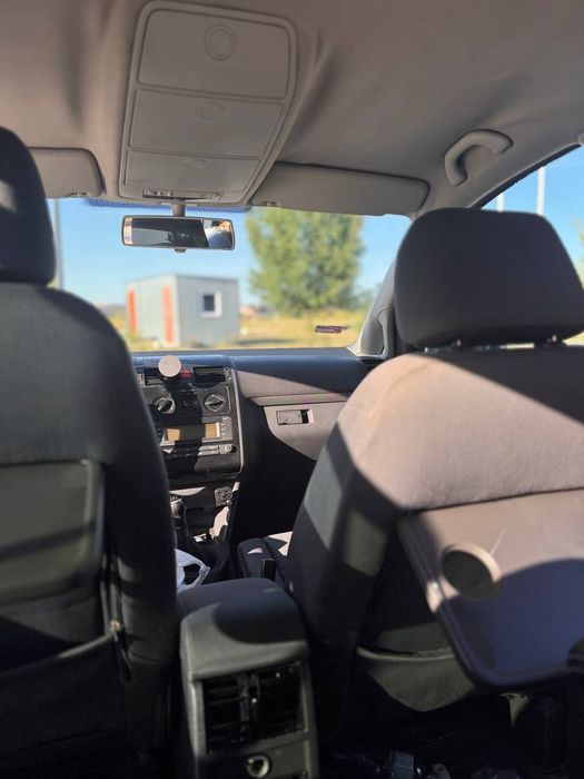 Продаю VW Touran 2003