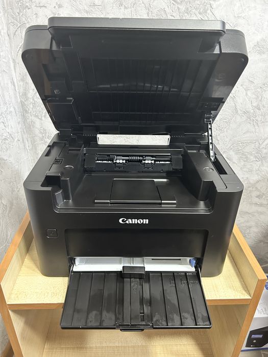 Принтер Canon сканер чорнобілий