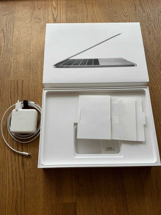 Apple MacBook Pro 13” | 16GB RAM | 512GB SSD | IDEALNY