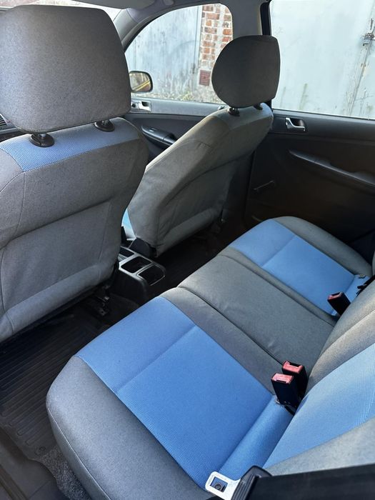 Skoda Fabia 2004г.1.4 бензин механика