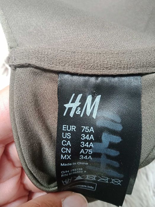 Góra od kostiumu H&M 75A