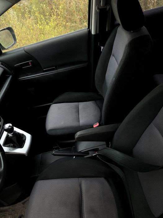 Mazda 5. 2.0 дизель.2006 Терміново!!!