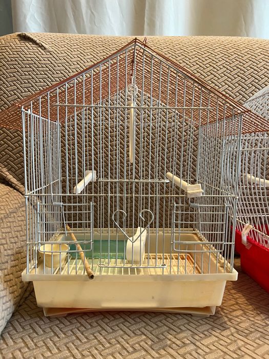 Vendo 3 gaiolas de tamanhos diferentes