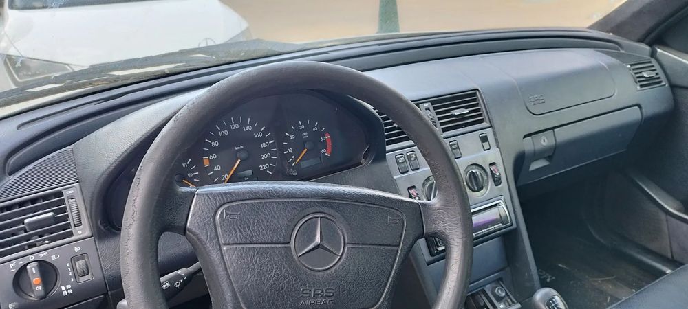 Mercedes-Benz C 200 D foto 3