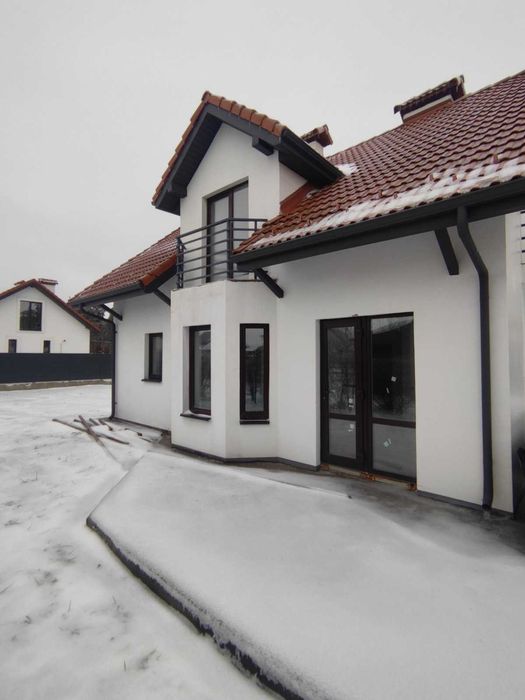 Будинок поблизу Борисполя 25 км від Києва Закрите котеджне містечко