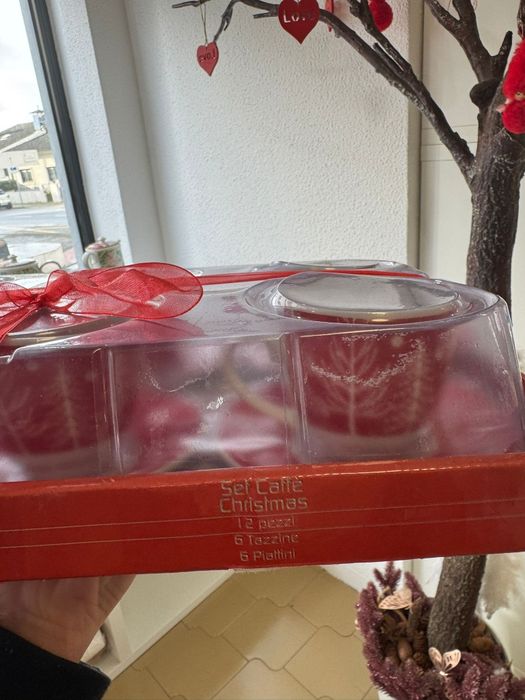 Coffee Cup Set – Excellent Condition442280313755412481