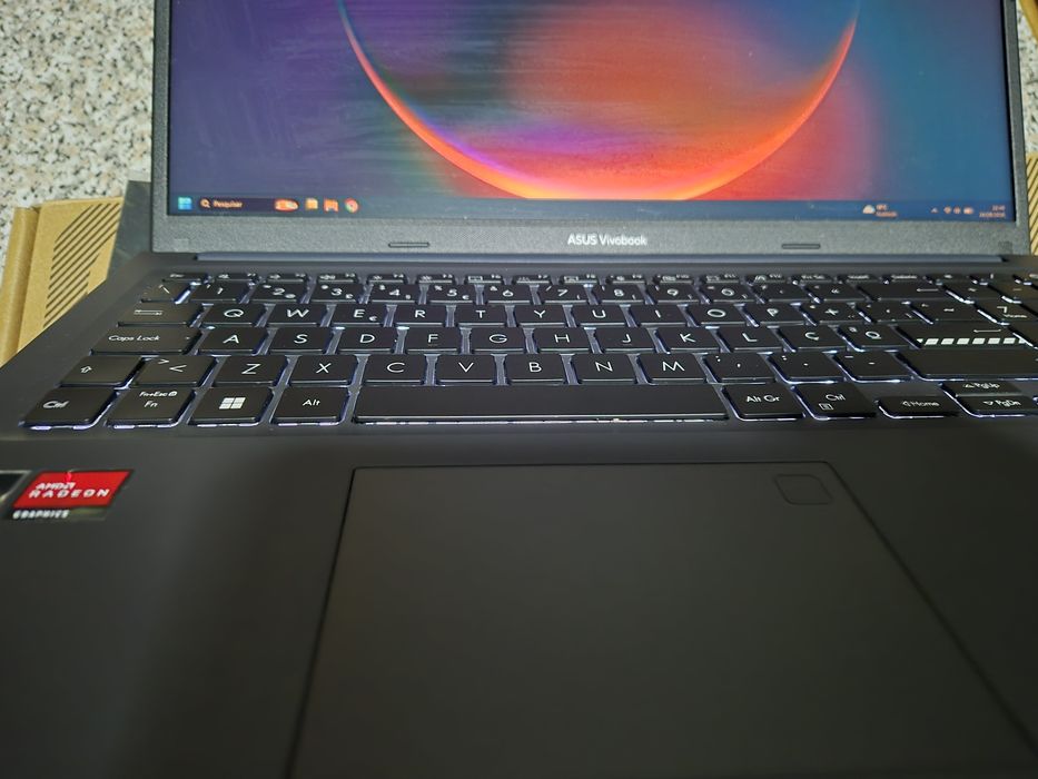Portátil Asus Vivobook 15 Ryzen 7