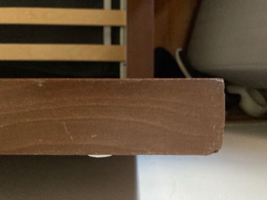 Cama individual Malm, castanha, com oferta de estrado
