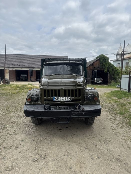 Вантажний автомобіль ЗІЛ 130