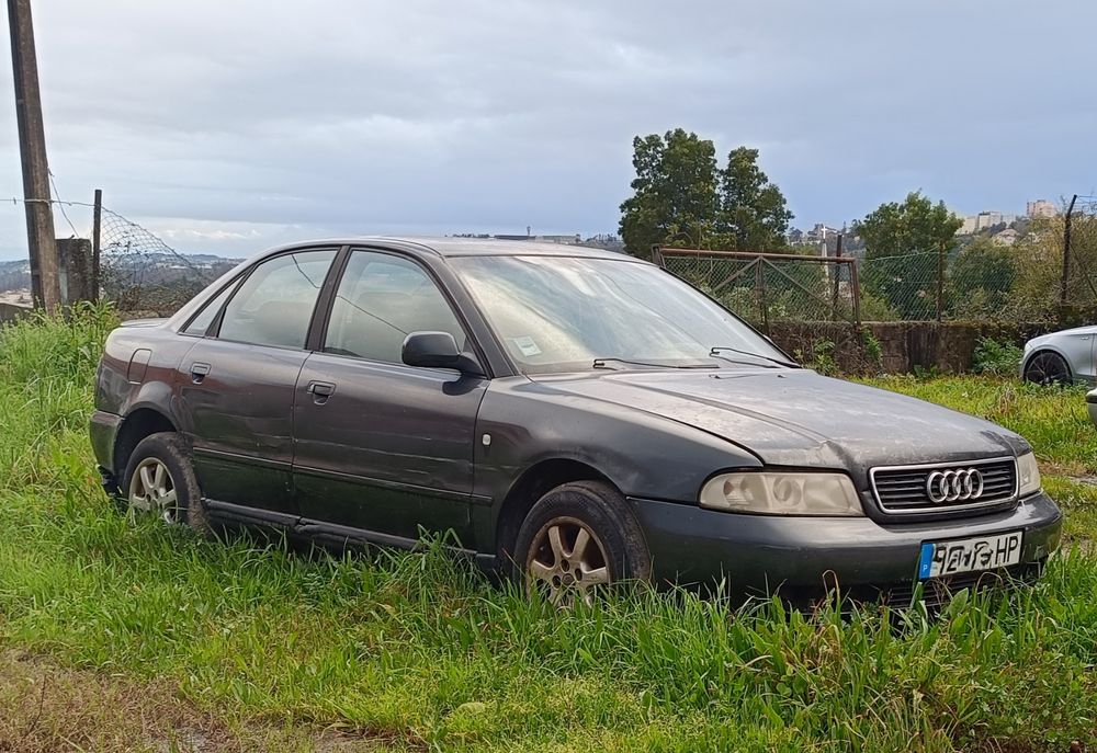 Peças Audi A4 Avant CAIXA