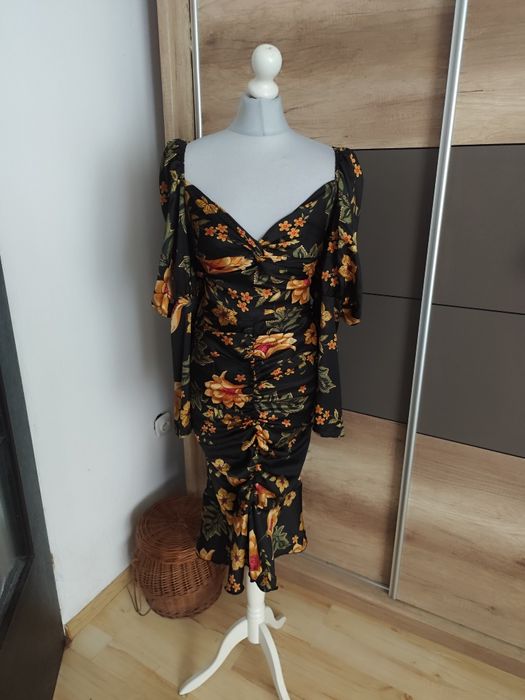 Sukienka koktajlowe w kwiaty r. 42