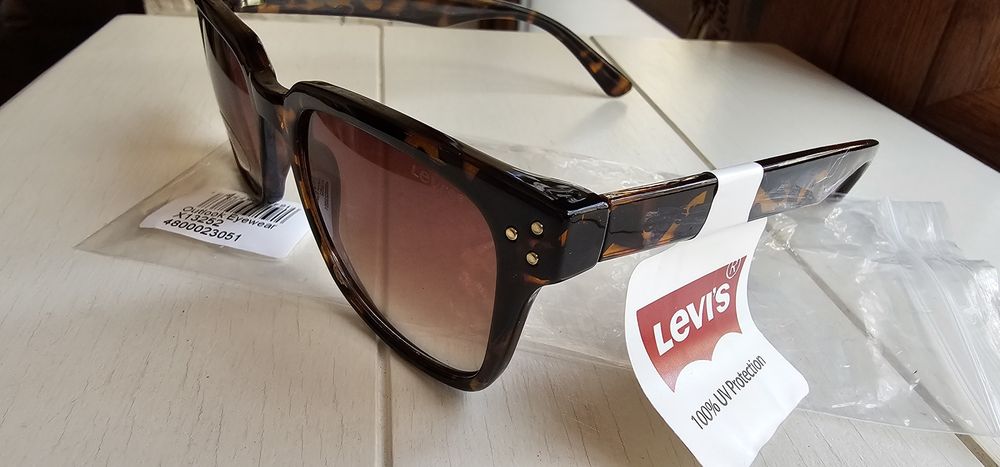 Okulary przeciwsłoneczne Levi's lev298m damskie męskie nowe