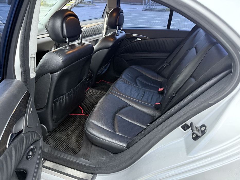 Mercedes-benz E - Class