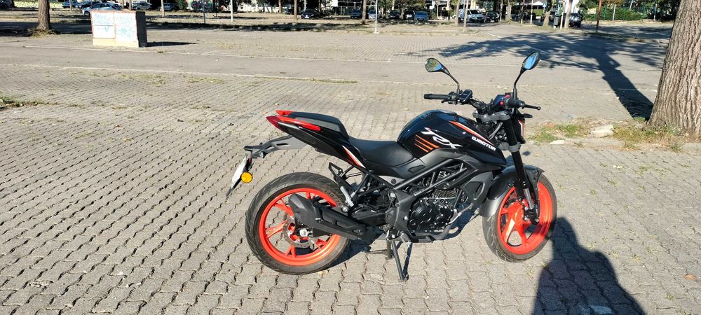 Mota Qjmotor TRX 125
