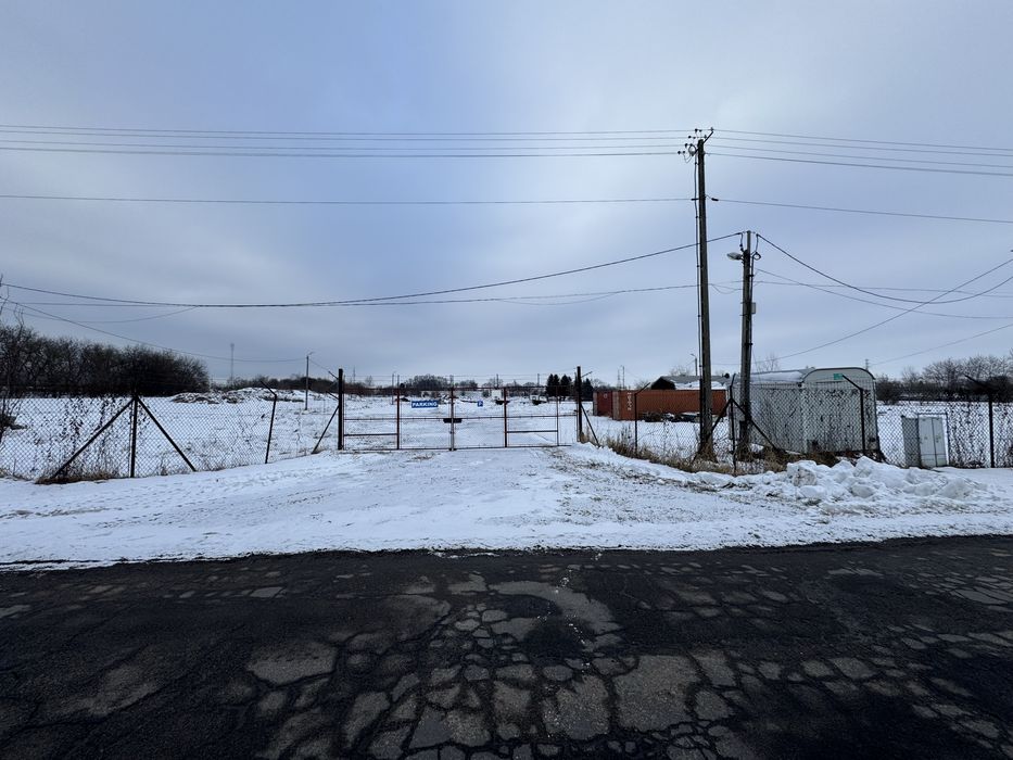 Do wynajecia plac utwardzony, Obozowa Przemyśl