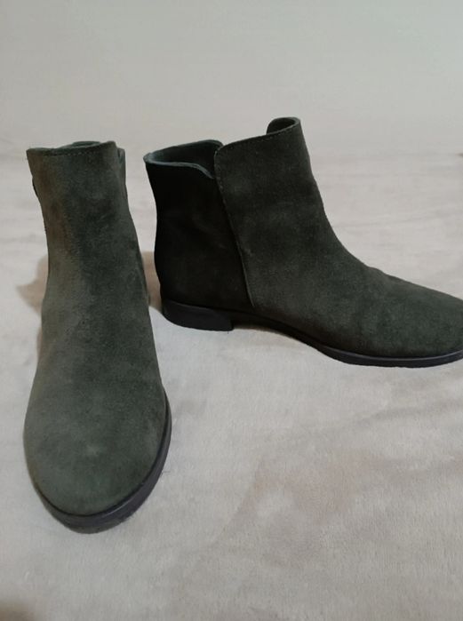 Botas usadas 2 vezes