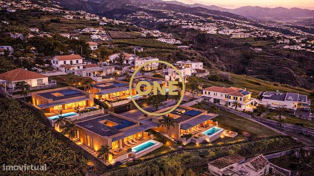 Moradia T3 de Luxo com vista mar definitiva e piscina, Calheta