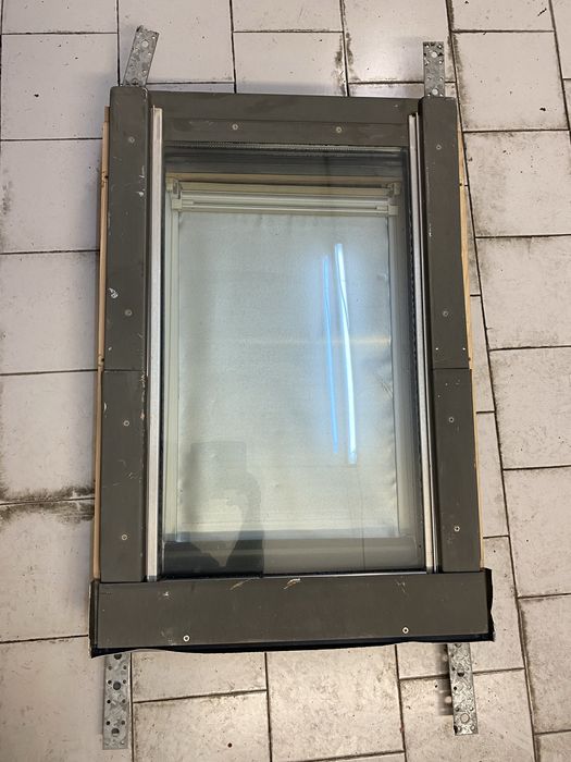 Janela de sotao em bom estado