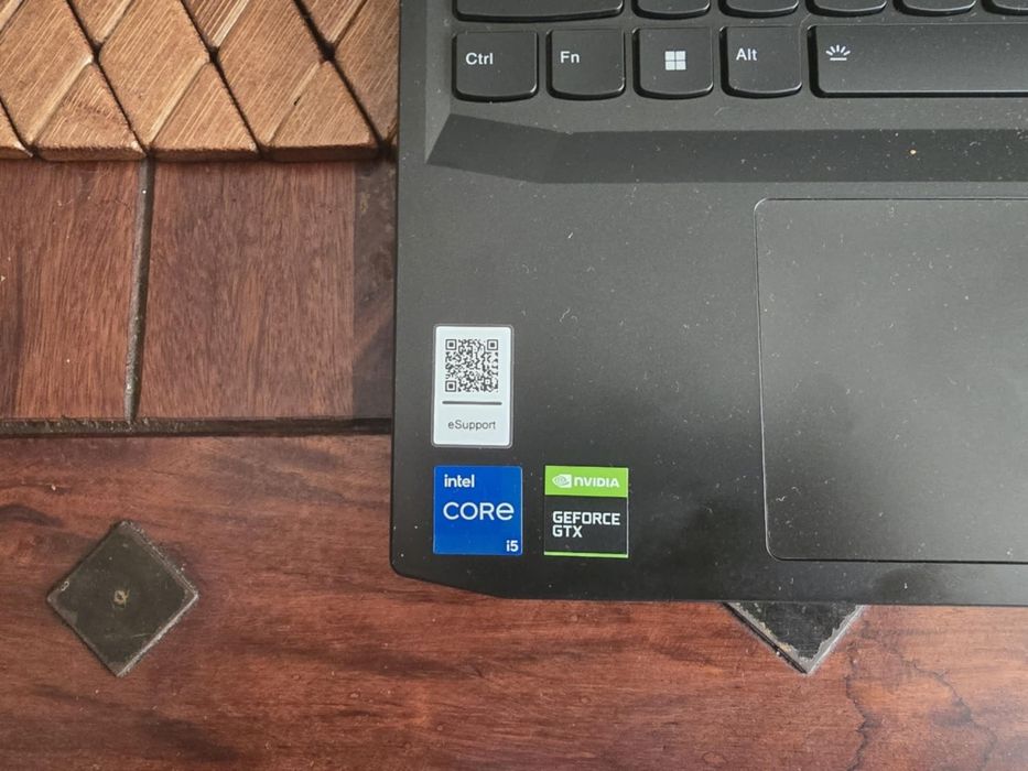 Lenovo ipad 3 gaming 15IHU6