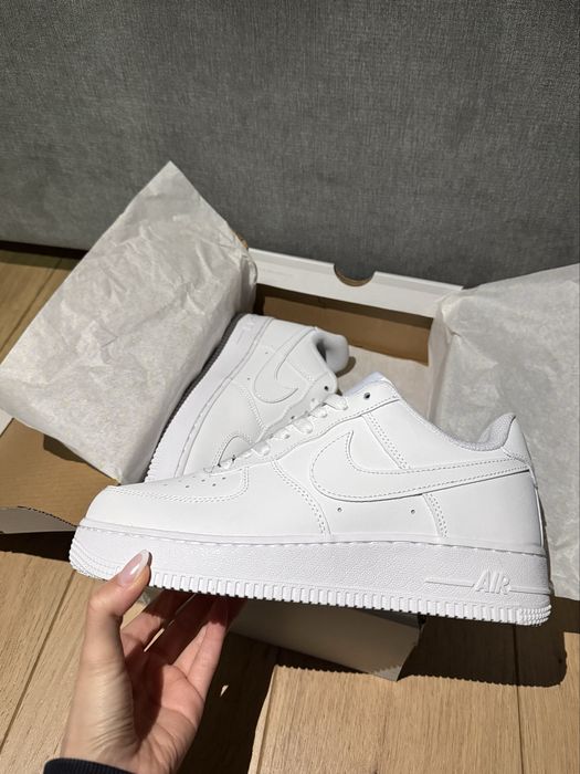 Białe Buty Air Force 1 Nike