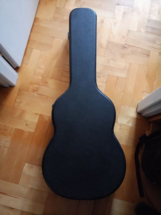 Sprzedam pokrowiec na gitarę i gitarę