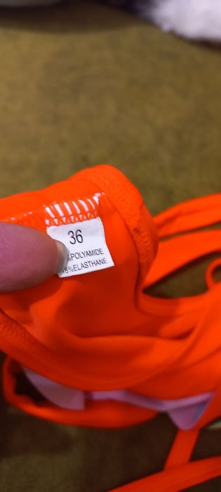 Продам купальник для дівчинки  розмір 36