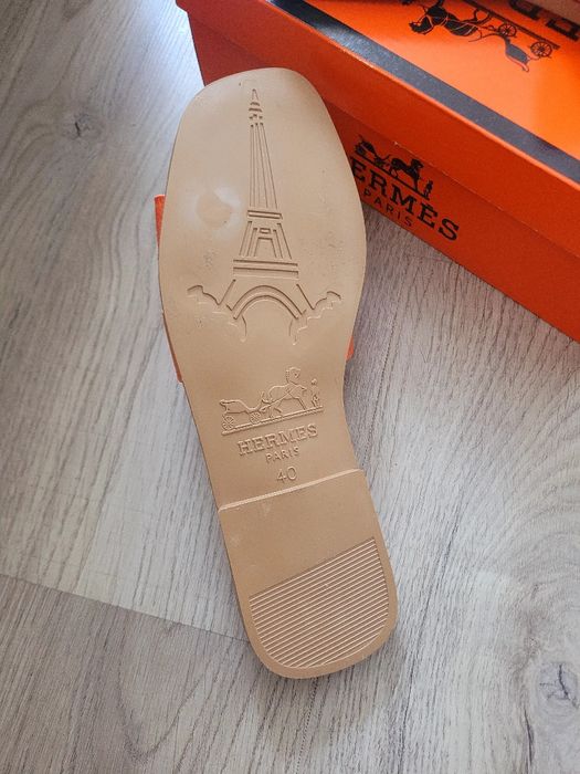 Klapki Hermes nowe