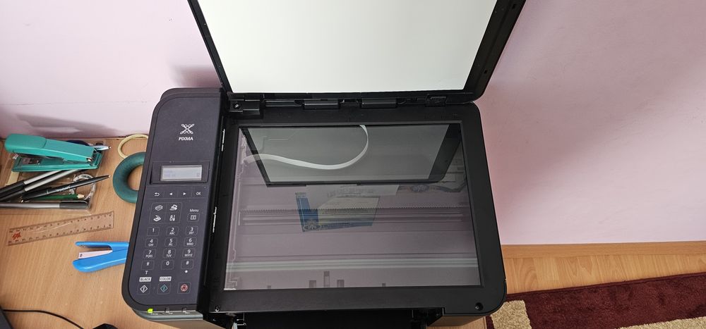 Продам Canon Pixma E484 1200 грн + торг