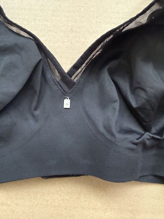 Biustonosz bez fiszbin minimizer