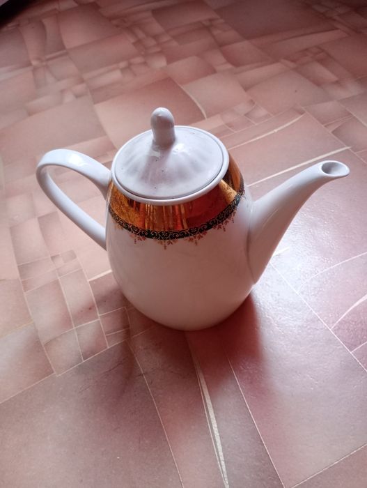 Продам чайник(Чехия времён Ссср)