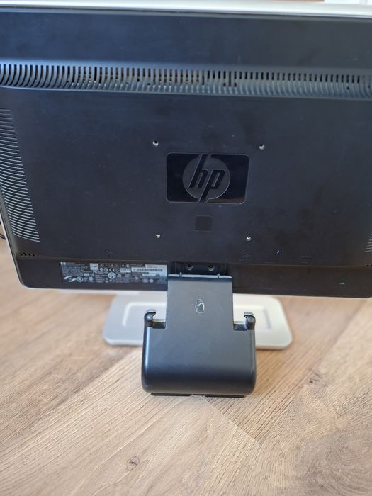 Monitor HP w2007v