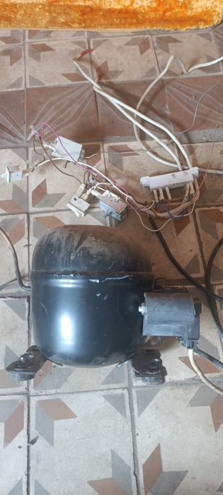 Мотор компресор до холодильника