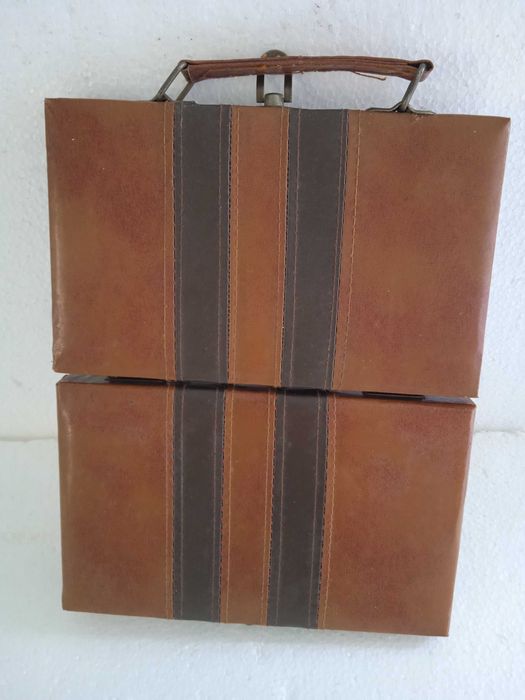 Dominoes game in a suitcase64298690672386122