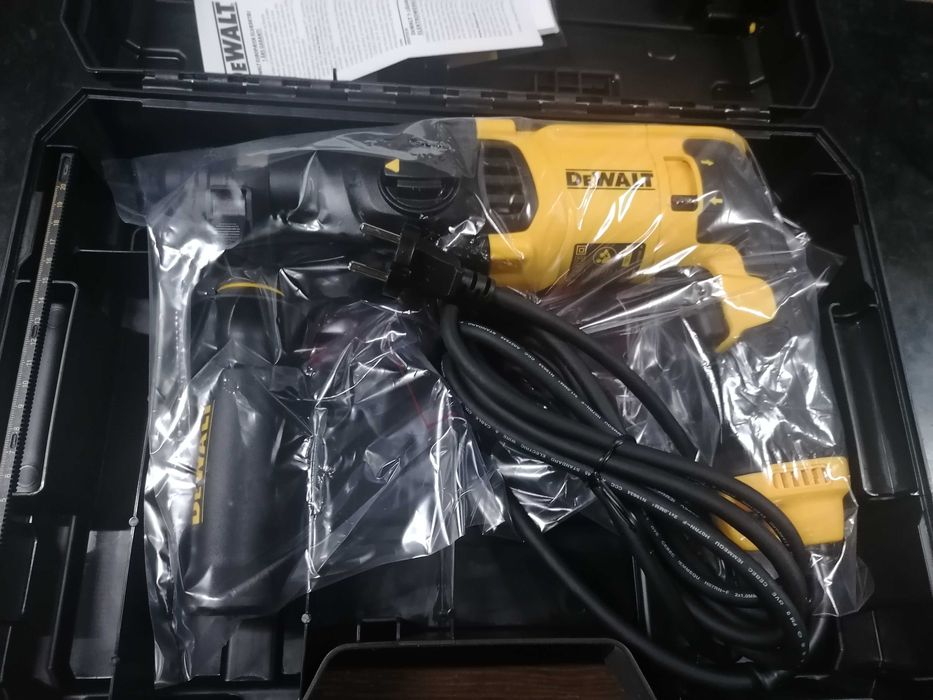 Berbequim DEWALT D25133K -novo