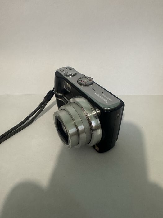 Цифровий фотоапарат Panasonic Lumix DMC-TZ3
