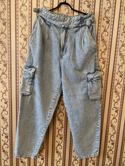 Продам женские джинсы Denim Bershka в отличном состоянии