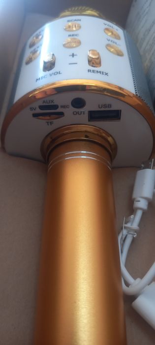 WS-858 Wireless Microphone  Микрофон караоке.