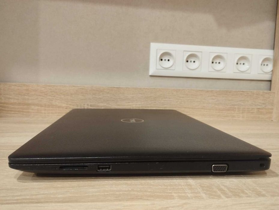 Dell Latitude 3590 i3-7130U 2.7ГГц/8ГБ DDR4/SSD M2 256Гб