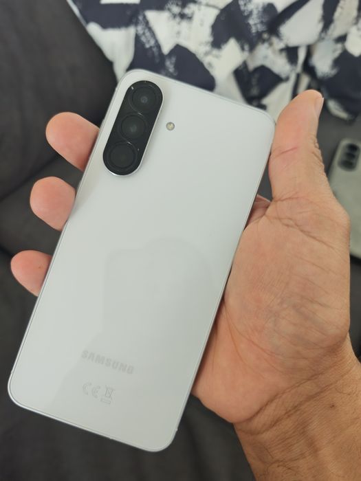 Samsung Galaxy A56 5G - LEIA!